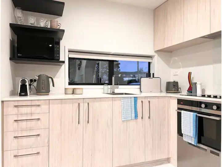 Christchurch Cbd Luxury Townhouse מראה חיצוני תמונה
